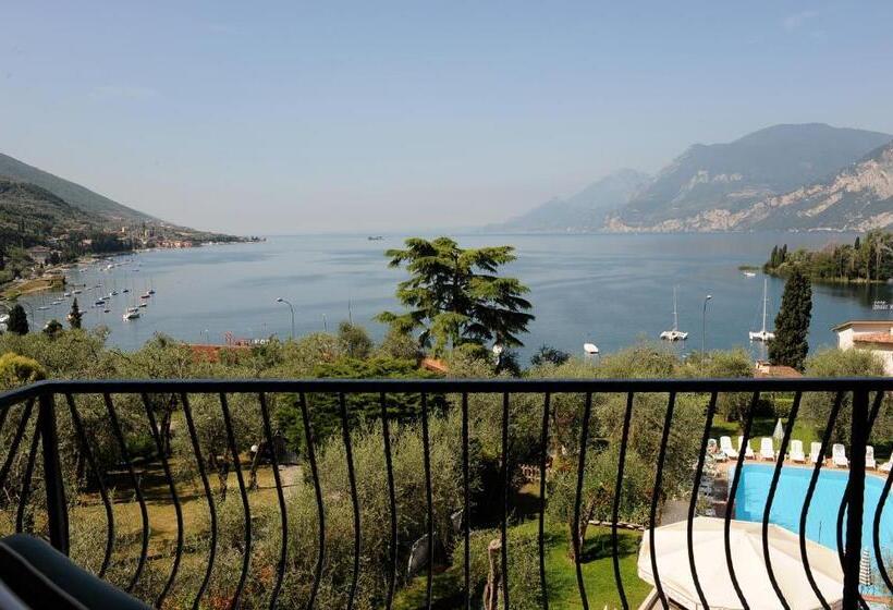 Отель Baia Verde