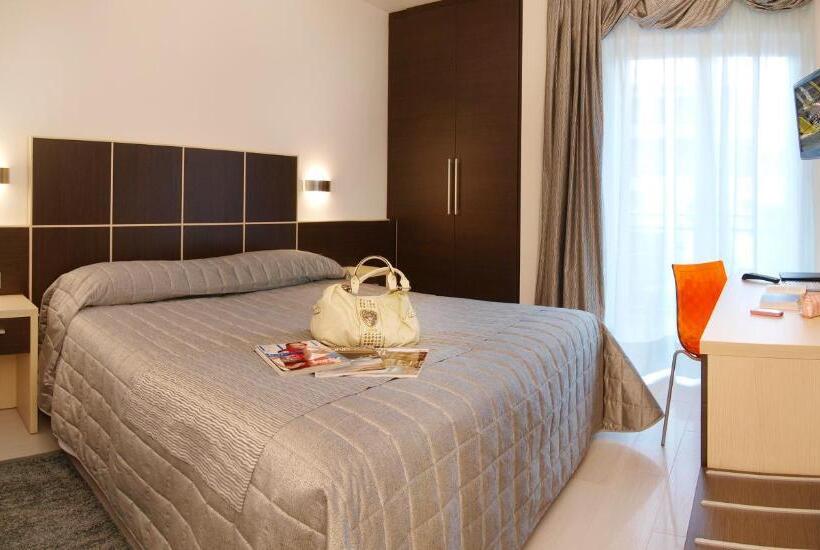 هتل Garni Corallo