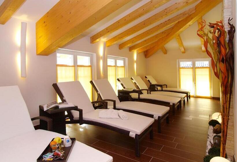 ホテル Garni Corallo