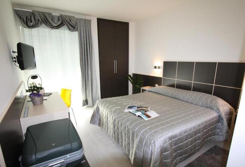 ホテル Garni Corallo