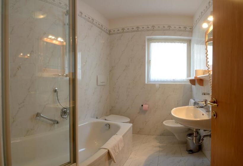 Отель Garni Snaltnerhof