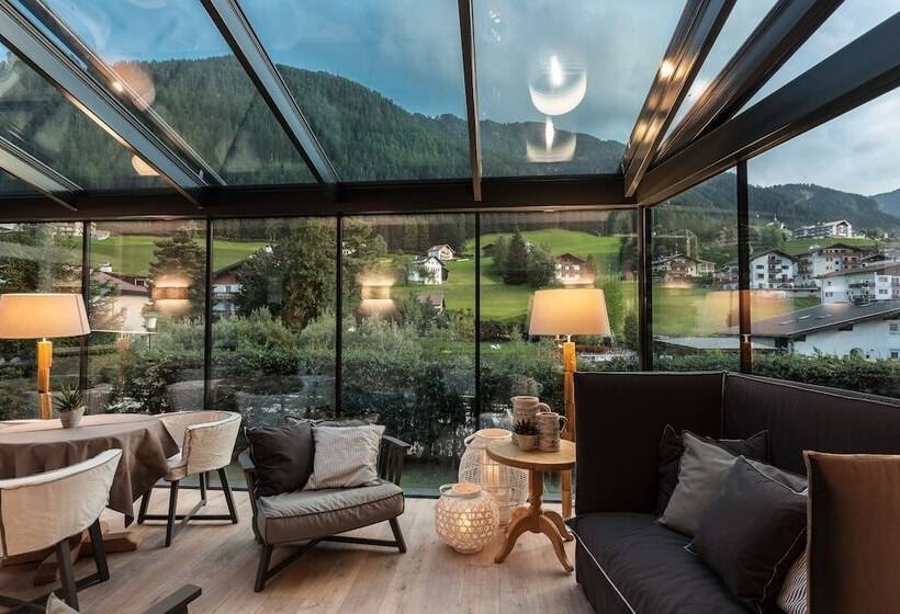 בית מלון כפרי Garni Villa Park