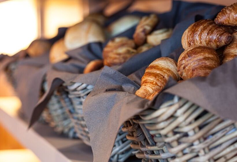 בית מלון כפרי Garni Villa Park