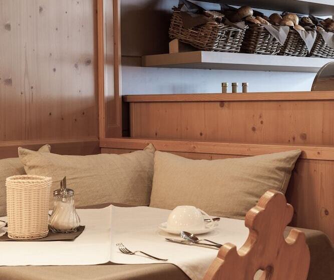 בית מלון כפרי Garni Villa Park