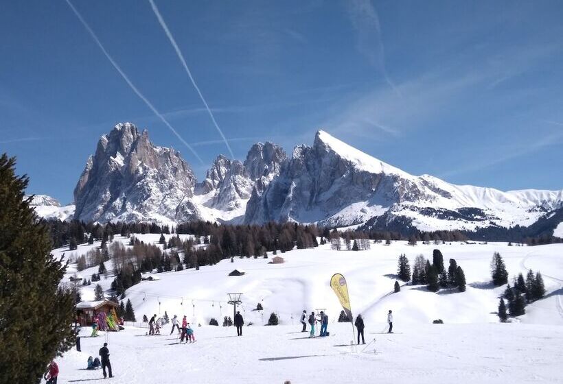 בית מלון כפרי Garni Villa Park