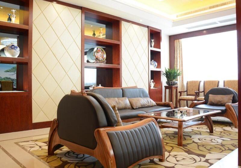 Отель Greentree Inn Jiangsu Wuxi Yixing East Longtan Road Dongjiu Business