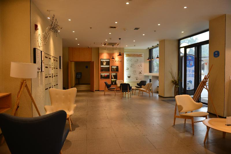 בית מלון כפרי Hanting  Hanzhong North Street