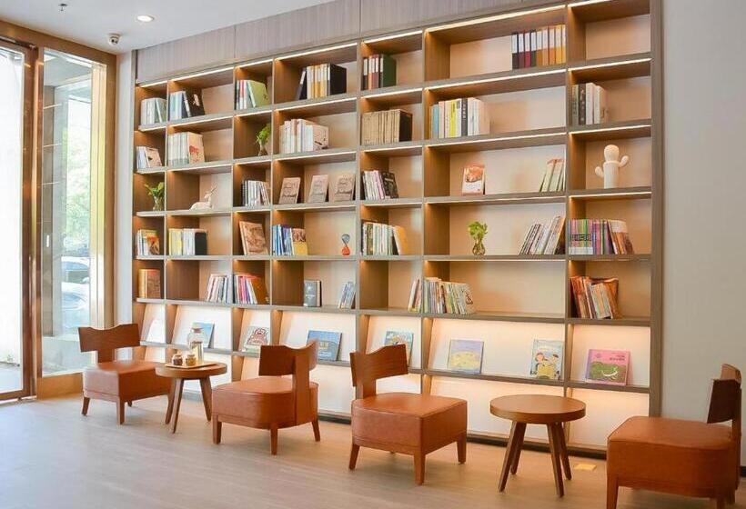 Hanting Hotel Nanchang Gaoxin Avenue Metro Station