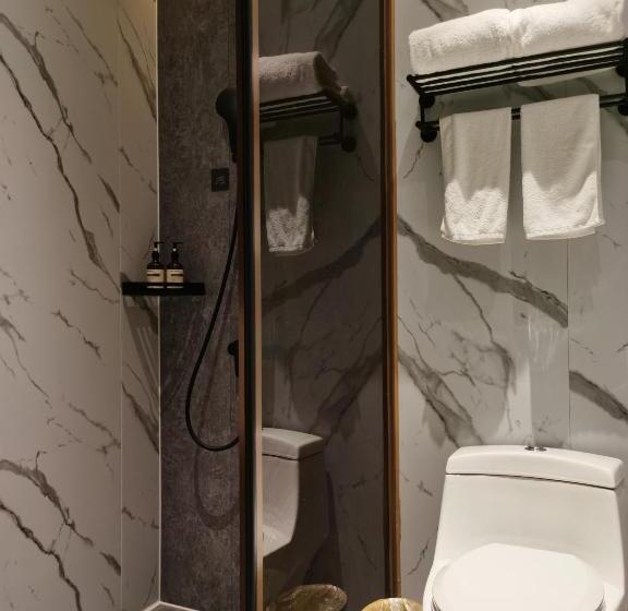 Shanghai Ange Hotel Next To Longyang Road Subway Station, Near New Internatonal Expo Center