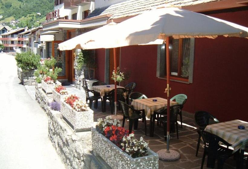 בית מלון כפרי Miramonti