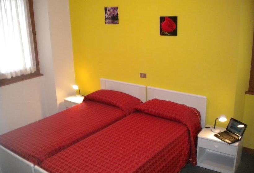 בית מלון כפרי Miramonti