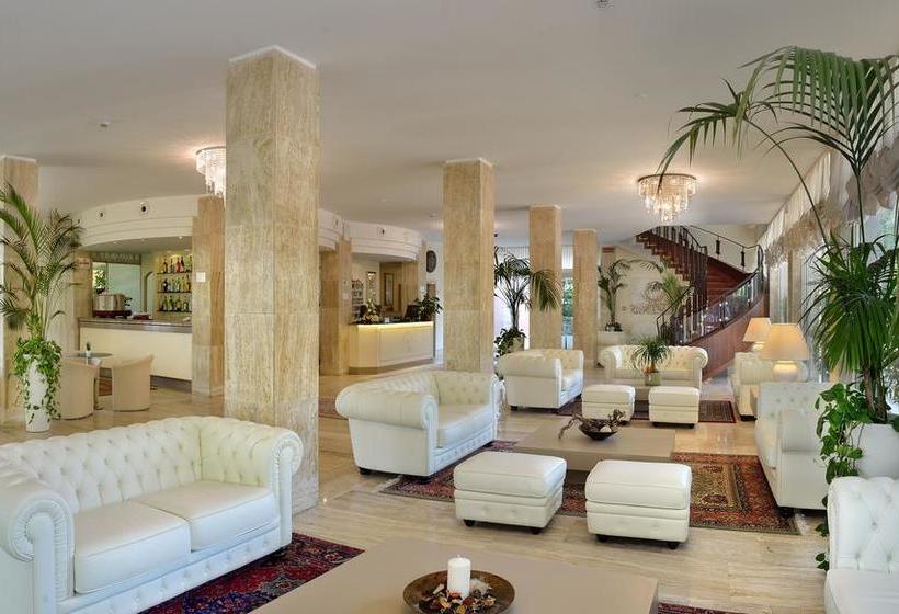 בית מלון כפרי Plaza