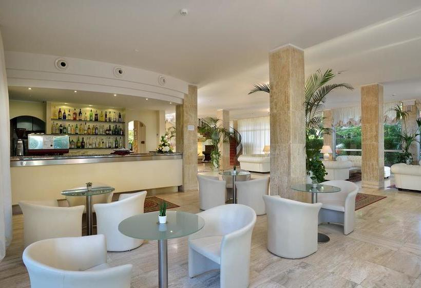 בית מלון כפרי Plaza