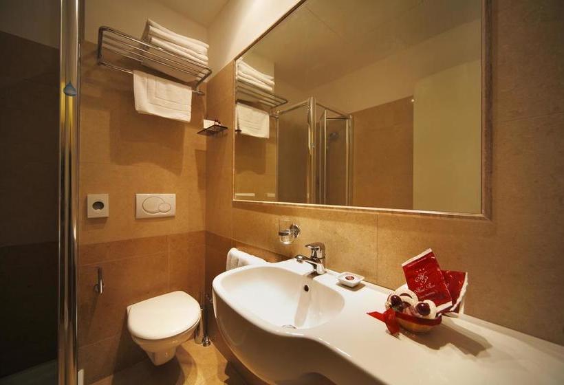 בית מלון כפרי Plaza