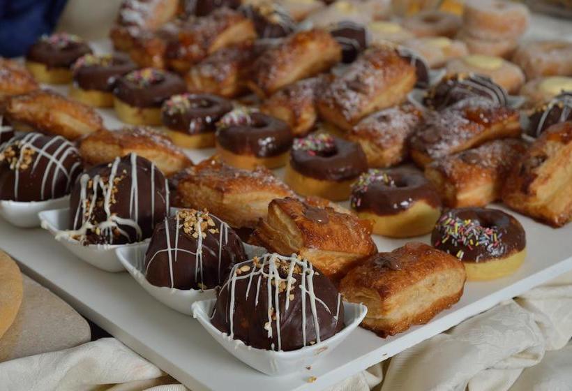 בית מלון כפרי Plaza