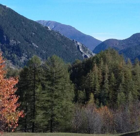 בית מלון כפרי Residence Lago Laux