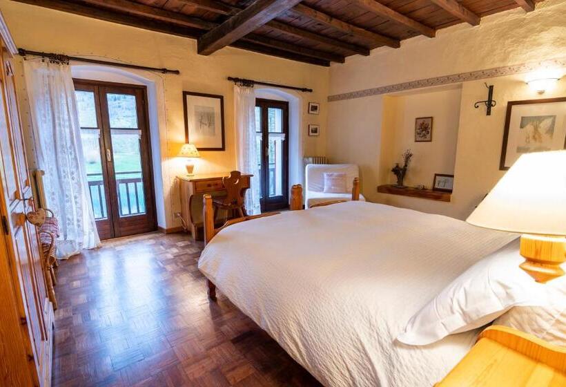 בית מלון כפרי Residence Lago Laux