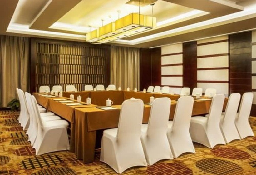 בית מלון כפרי Tanglong International