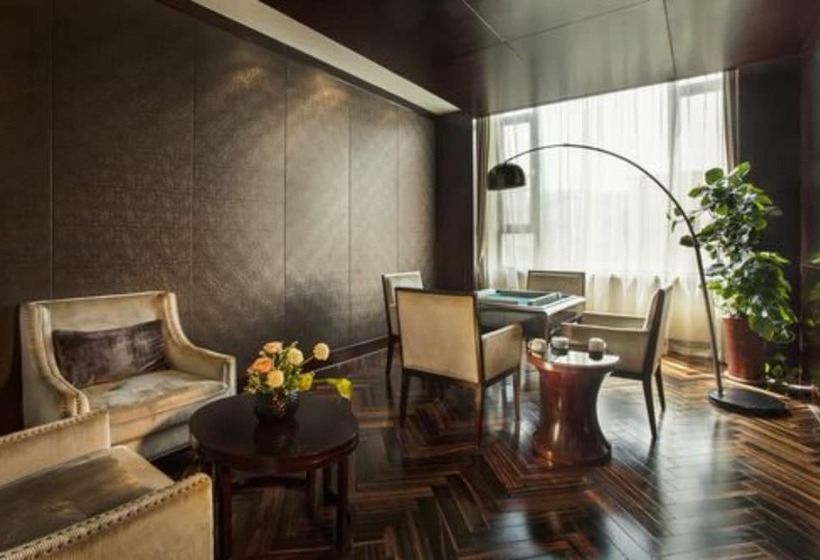 בית מלון כפרי Tanglong International