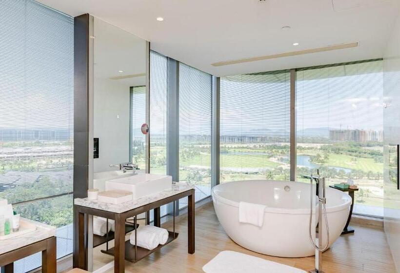 فندق The Westin Blue Bay Resort & Spa