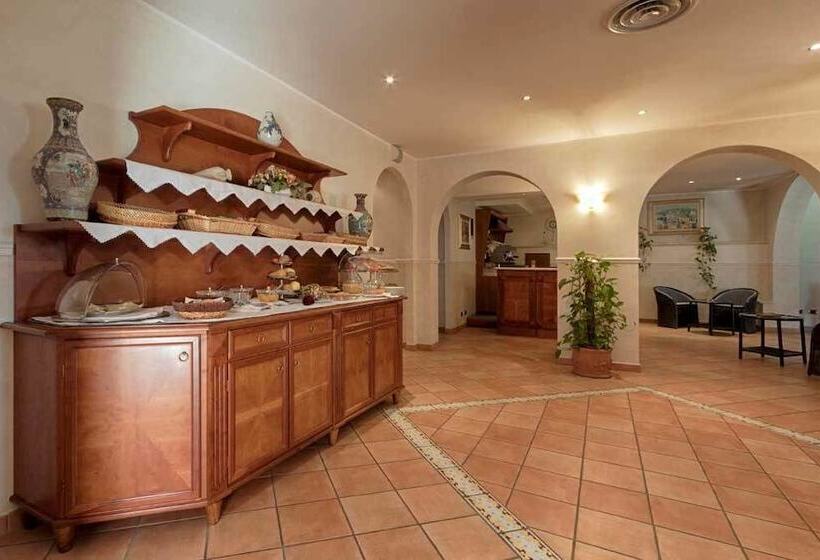 فندق Villa Luigi