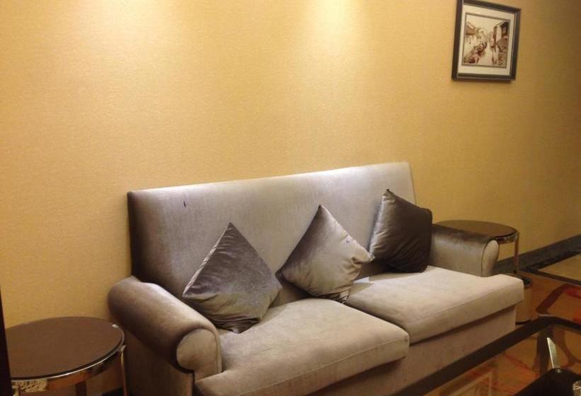 Hotel Yijia Chain  Mingren Branch