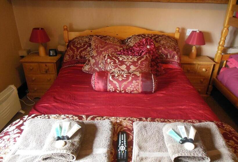 فندق صغير Lower Lode Inn