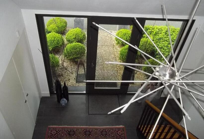 مبيت وإفطار T Griene Hemeltsje