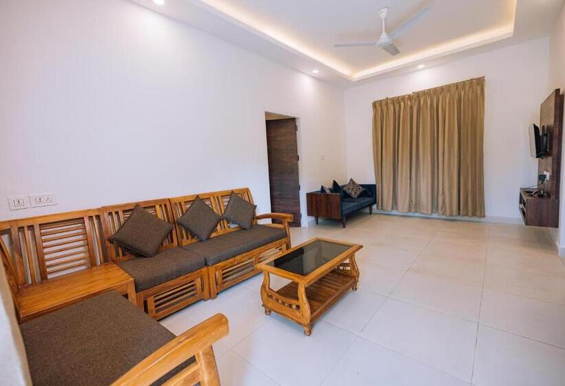 Elixir Woods Resort And Spa