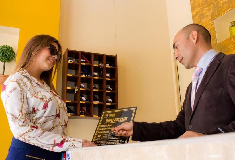 هتل Plaza Sullana