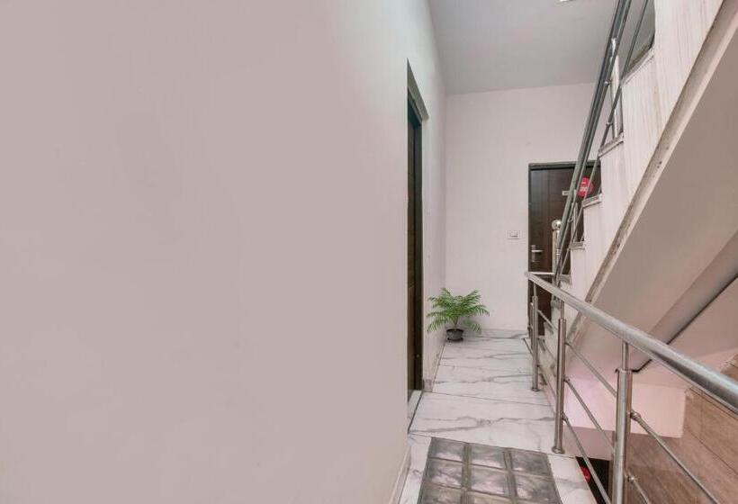 Oyo Hotel Ska Hometel