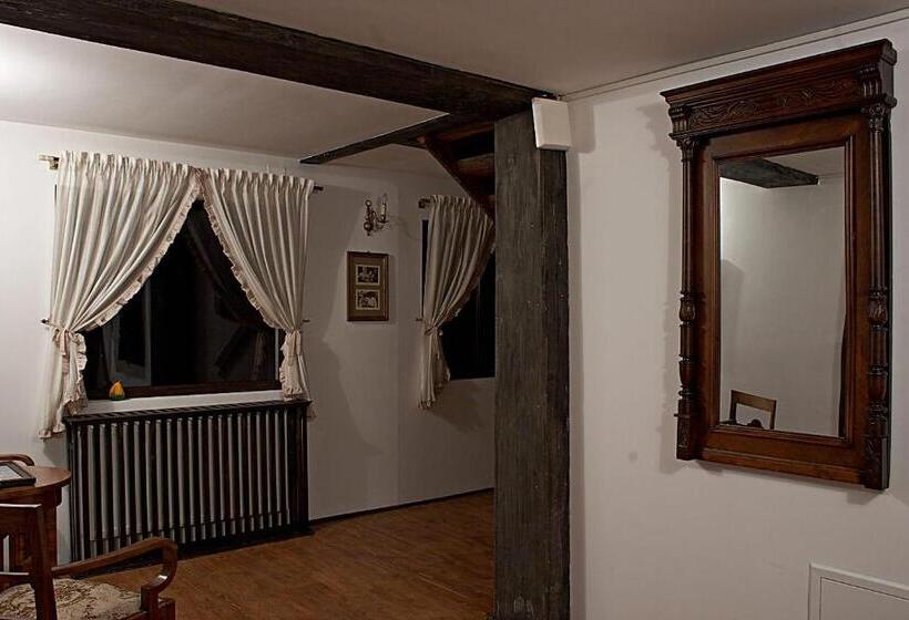 Pensiune Restaurant Tara Luanei