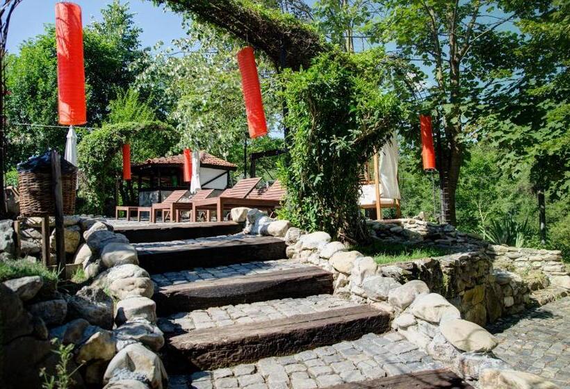 Pensiune Restaurant Tara Luanei