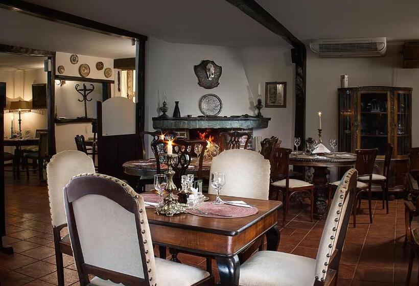 Pensiune Restaurant Tara Luanei