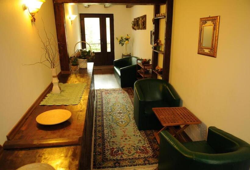 Pensiunea Dumbrăvița