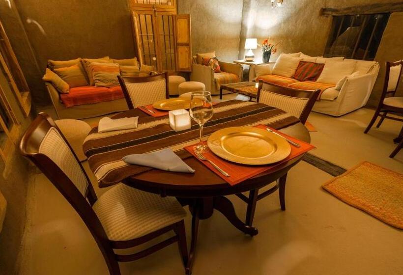 Wara Hotel & Experience