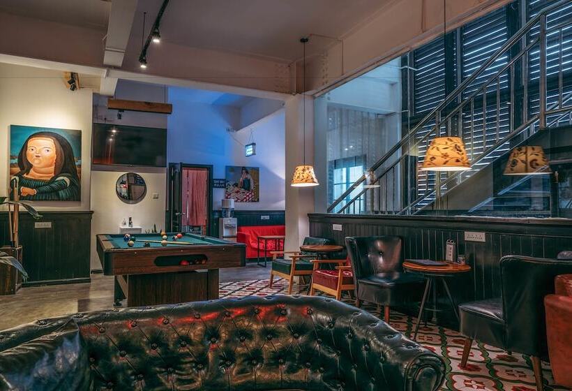 Chengdu Flipflop Hostel Poshpacker