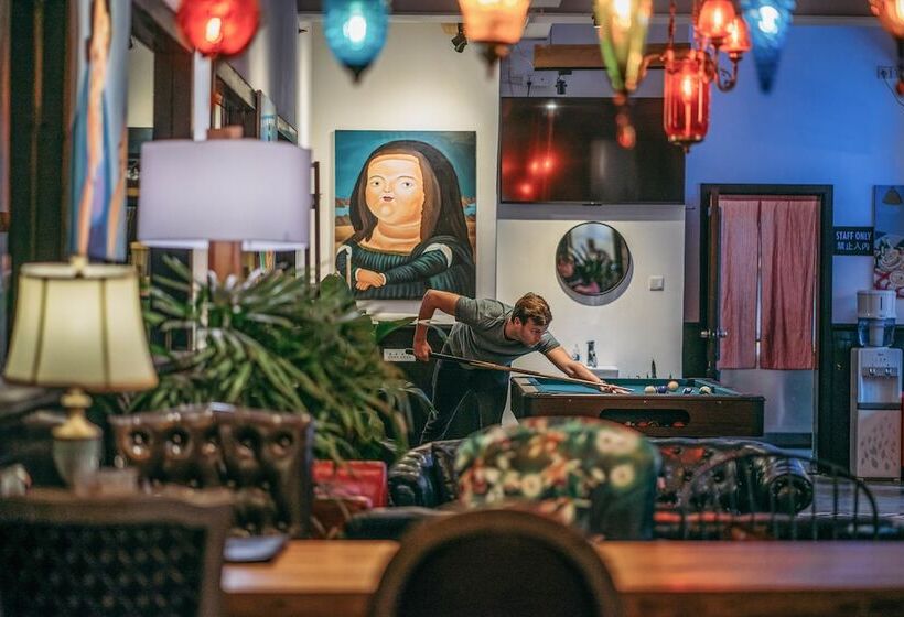 Chengdu Flipflop Hostel Poshpacker