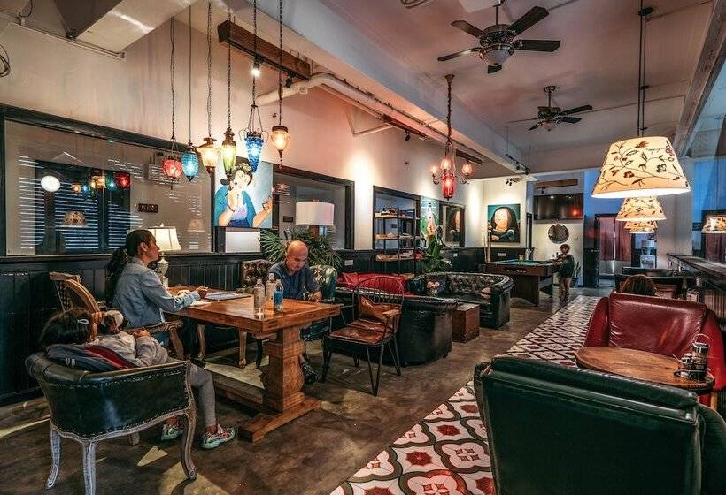 Chengdu Flipflop Hostel Poshpacker