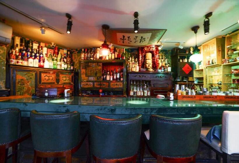 Chengdu Mix Hostel Courtyard Poshpacker