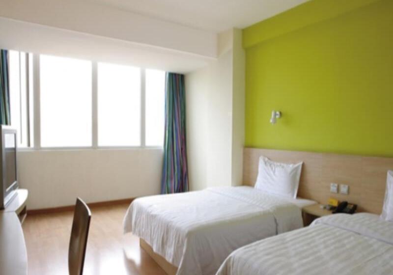 Отель 7days Inn Guangzhou Shangxia Jiu Rd