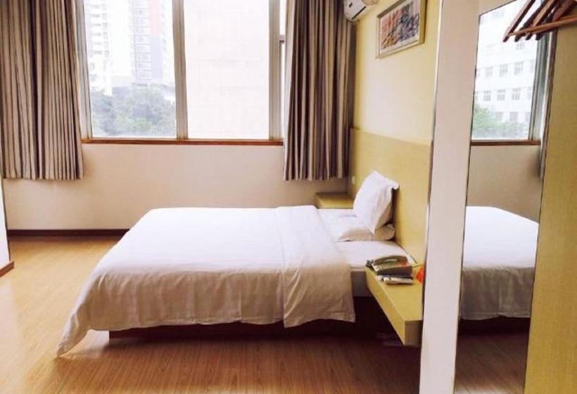 호텔 7 Days Inn Huaqiangbei Subway Station