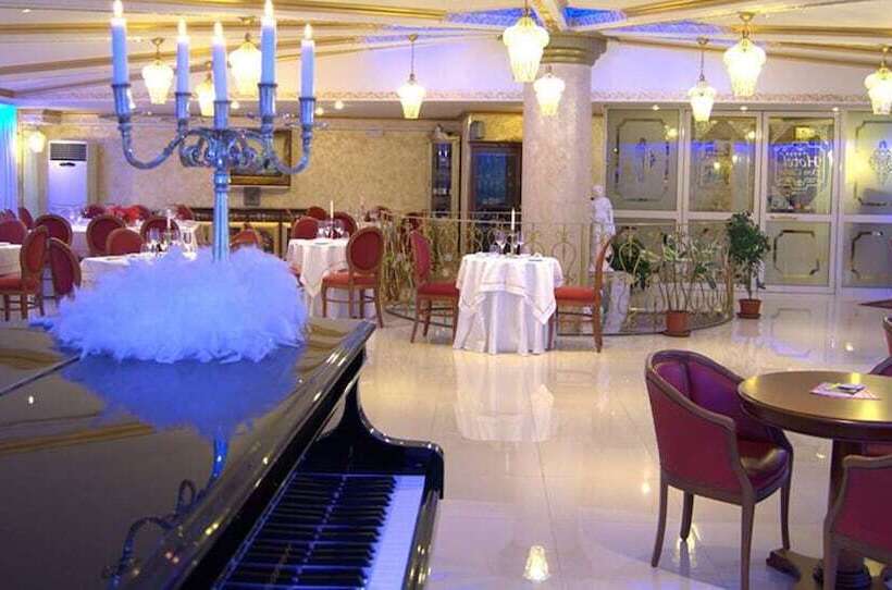 Отель Don Carlo