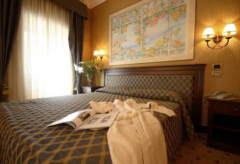 Отель Don Carlo