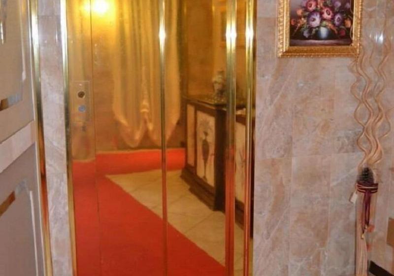 Отель Don Carlo