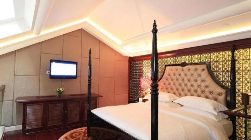 فندق Eden Club House