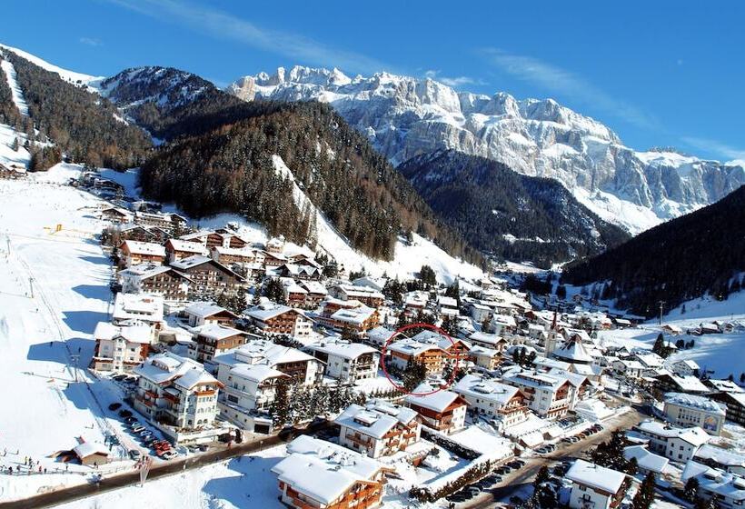 هتل Garni Concordia   Dolomites Home