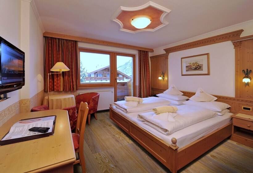 هتل Garni Concordia   Dolomites Home