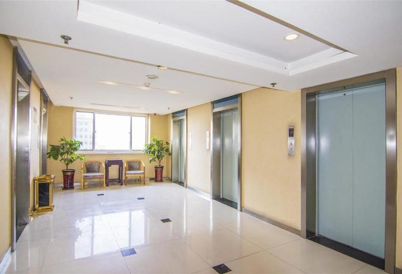 فندق Golden Tree Business