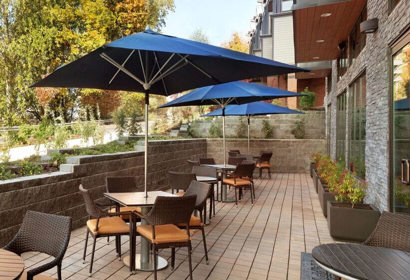 בית מלון כפרי Hampton Inn & Suites Seattle/renton